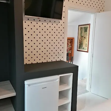 Πανσιόν Jz Picasso Rhodes City